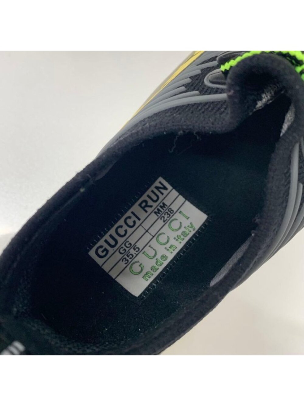 Gucci RUN Interlocking G Logo Sneakers - Picture 7 of 10